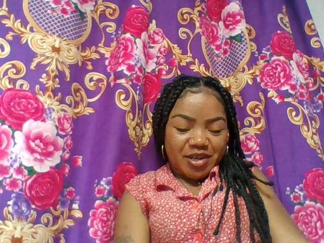 Elyah1a live cam on BongaCams
