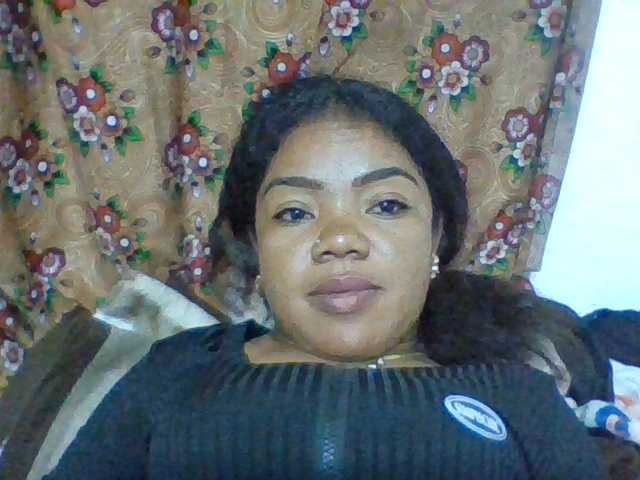 Elyah1a live cam on BongaCams