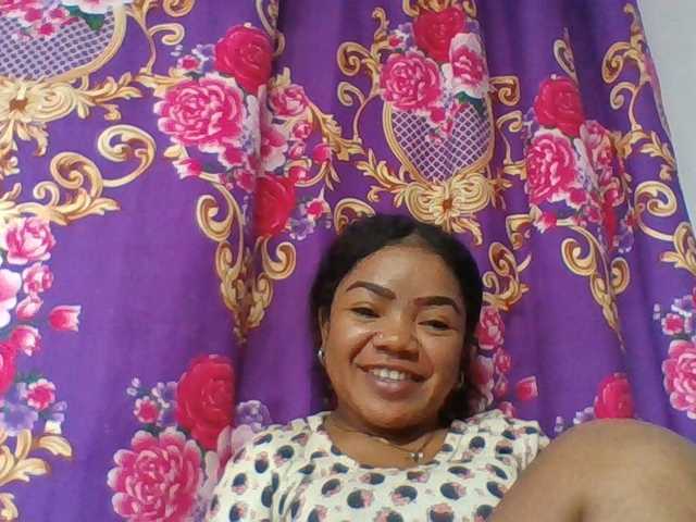 Elyah1a live cam on BongaCams
