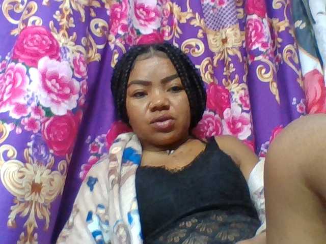 Elyah1a Live Cam pe BongaCams