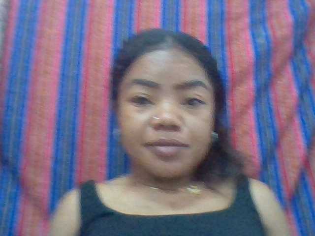 Elyah1a live cam on BongaCams