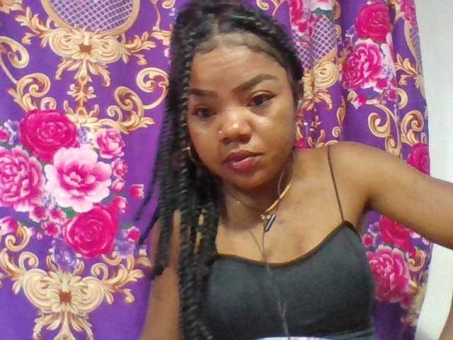 Elyah1a live cam on BongaCams