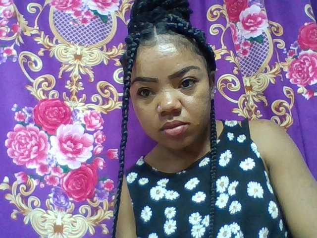 Elyah1a live cam on BongaCams