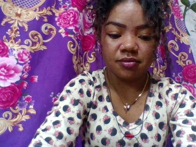 Elyah1a live cam on BongaCams