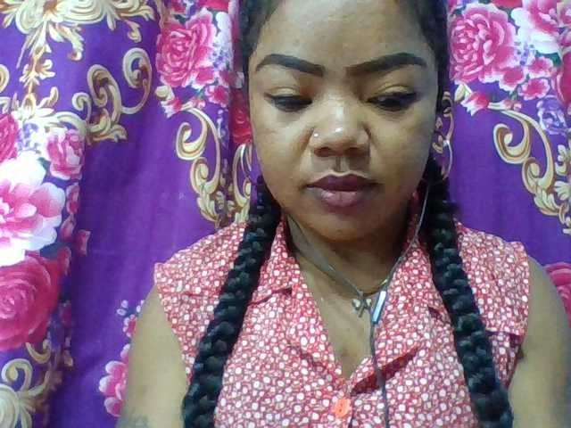 Elyah1a live cam on BongaCams
