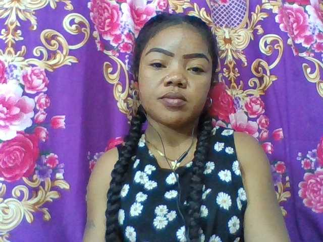 Elyah1a live cam on BongaCams