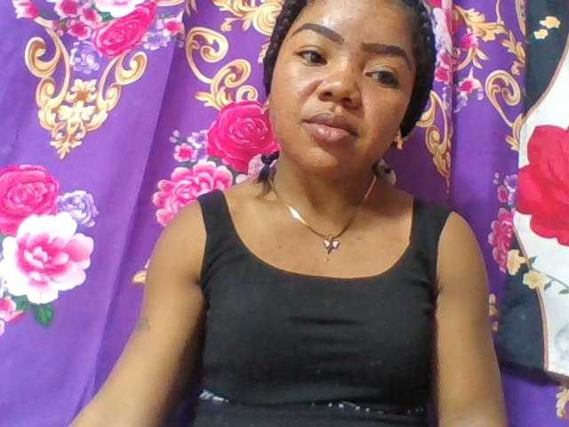 Elyah1a live cam on BongaCams