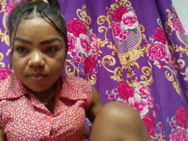 Elyah1a live cam on BongaCams