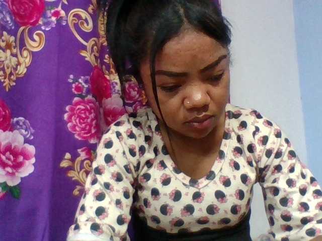 Elyah1a live cam on BongaCams