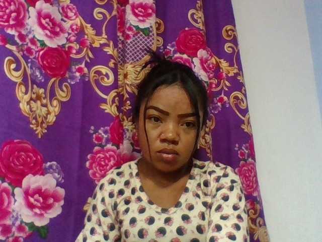 Elyah1a live cam on BongaCams