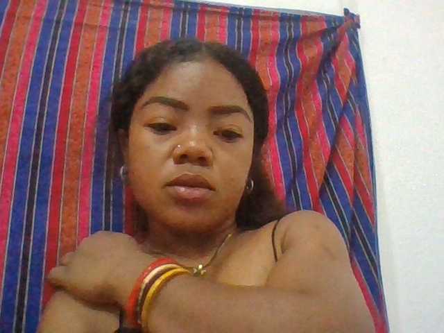 Elyah1a live cam on BongaCams