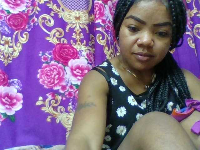 Elyah1a live cam on BongaCams