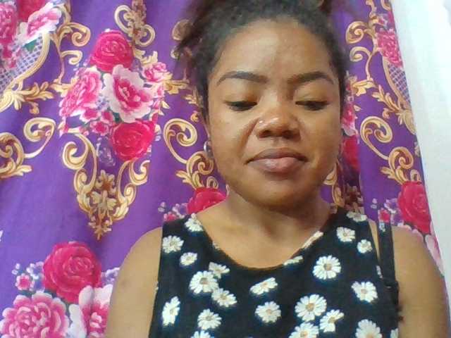 Elyah1a live cam on BongaCams