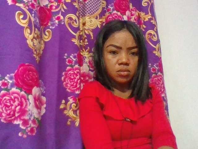 Elyah1a live cam on BongaCams