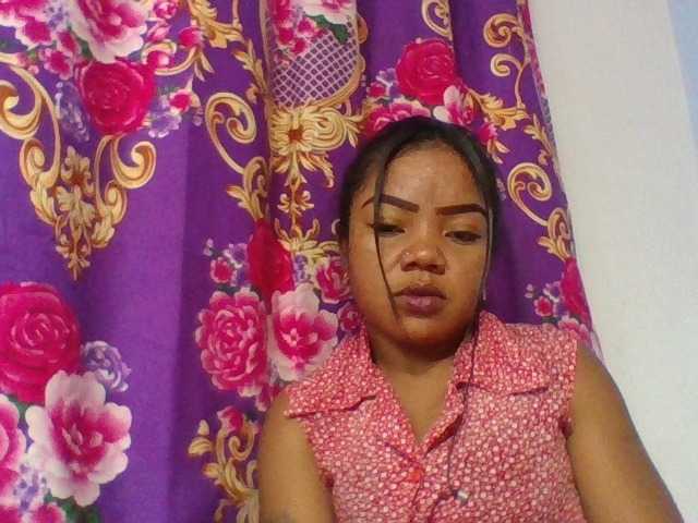 Elyah1a live cam on BongaCams