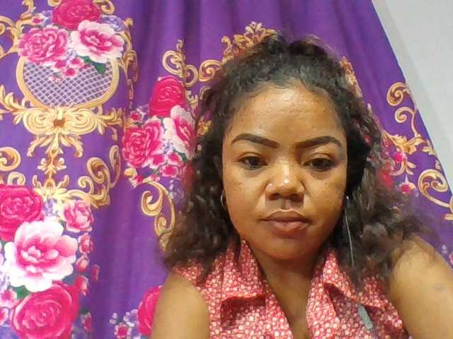 Elyah1a live cam on BongaCams
