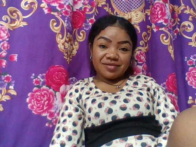 Elyah1a live cam on BongaCams