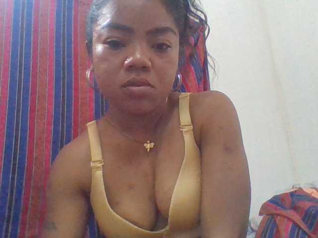 Elyah1a live cam on BongaCams