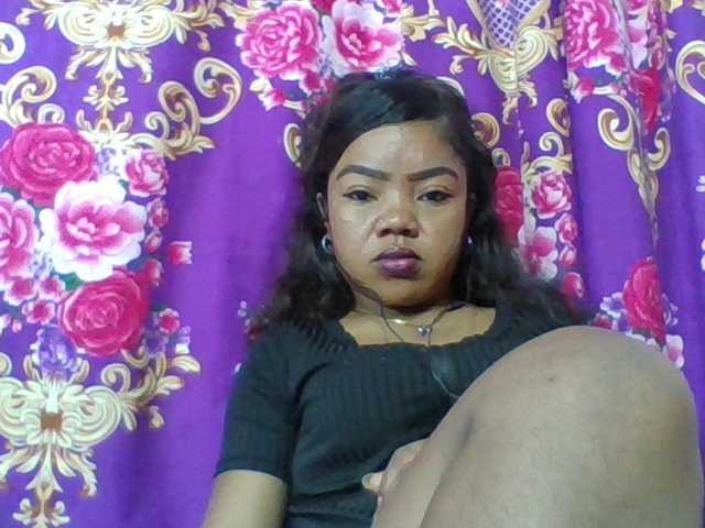 Elyah1a live cam on BongaCams