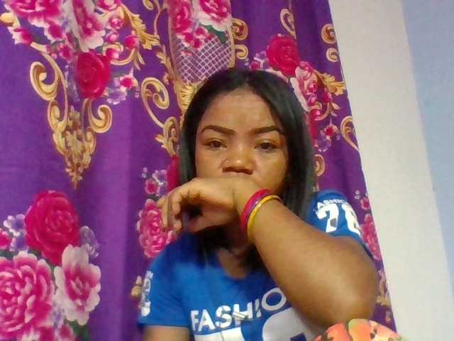 Elyah1a live cam on BongaCams