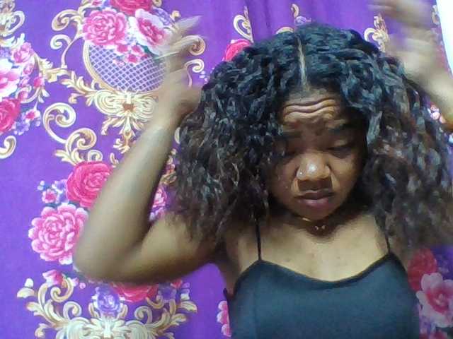 Elyah1a live cam on BongaCams