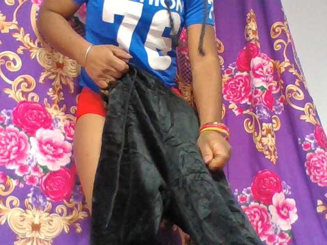 Elyah1a live cam on BongaCams
