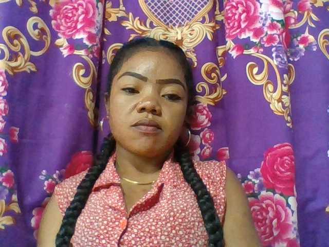 Elyah1a live cam on BongaCams