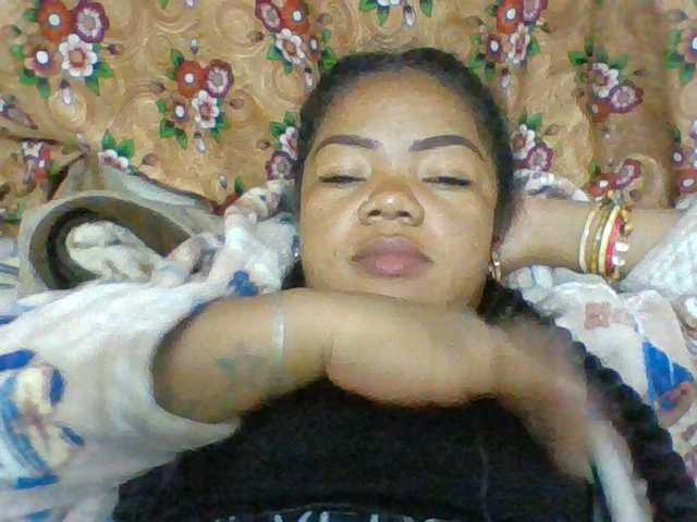 Elyah1a live cam on BongaCams