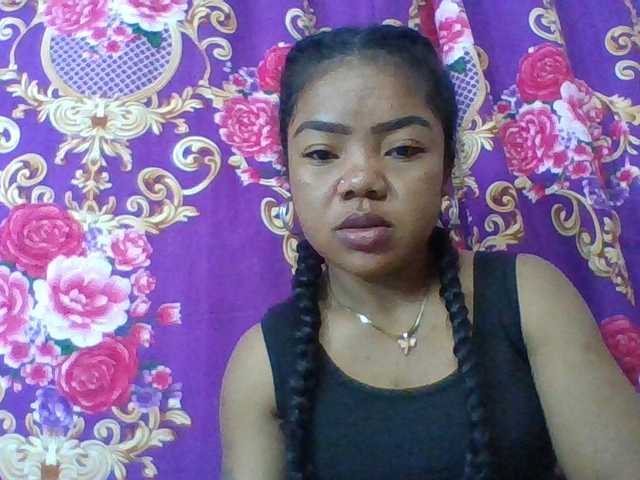 Elyah1a live cam on BongaCams
