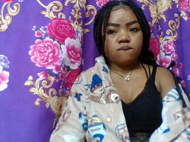Elyah1a live cam on BongaCams