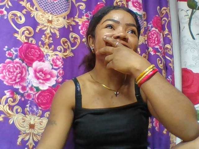 Elyah1a live cam on BongaCams