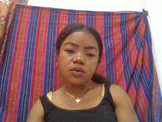 Elyah1a live cam on BongaCams