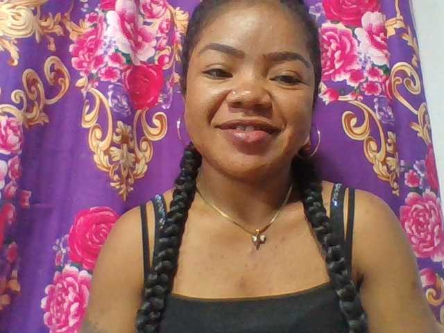 Elyah1a live cam on BongaCams