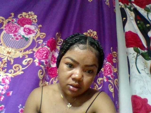 Elyah1a live cam on BongaCams