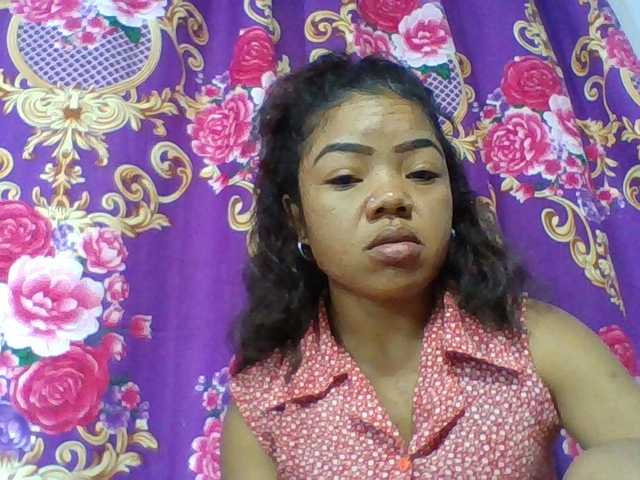 Elyah1a live cam on BongaCams
