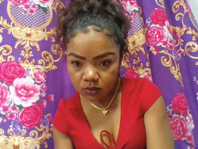 Elyah1a live cam on BongaCams