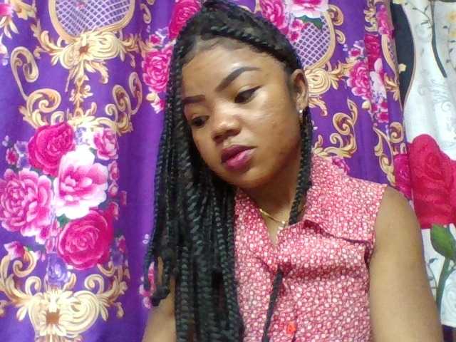 Elyah1a live cam on BongaCams