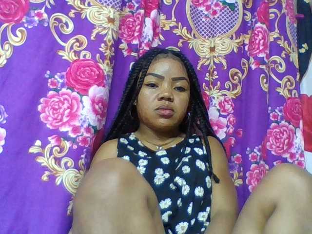 Elyah1a live cam on BongaCams
