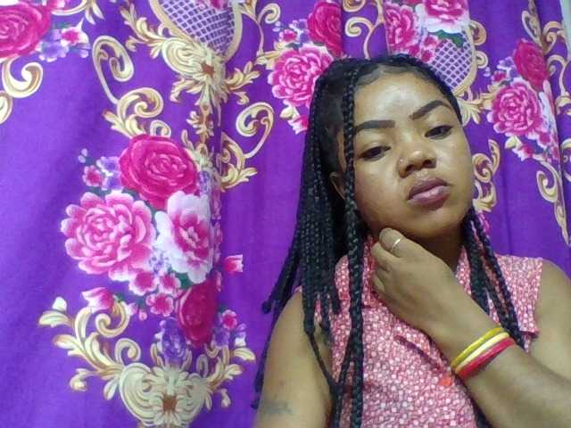 Elyah1a live webcam show