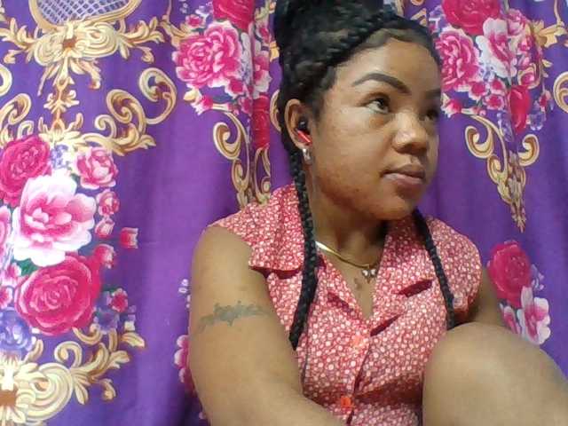 Elyah1a live cam on BongaCams