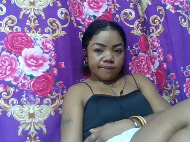 Elyah1a live cam on BongaCams
