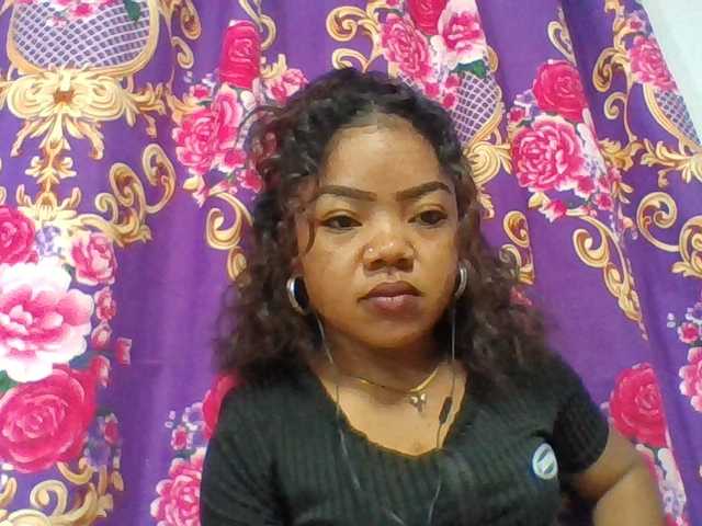 Elyah1a live cam on BongaCams