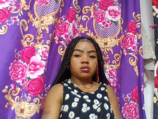 Elyah1a live cam on BongaCams