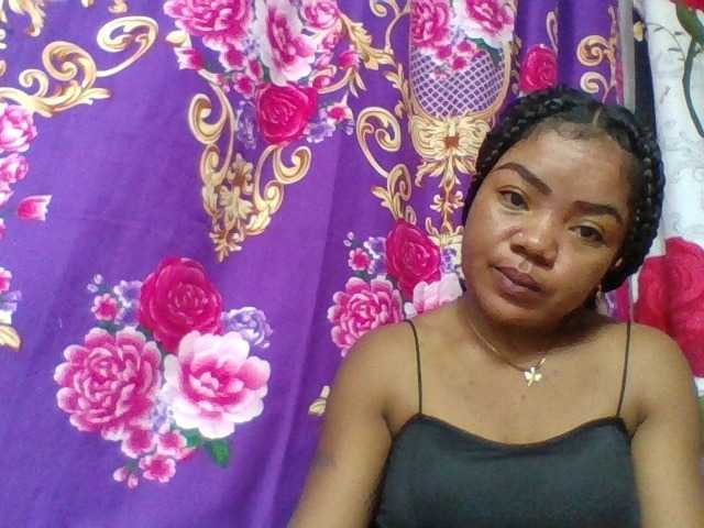 Elyah1a live cam on BongaCams