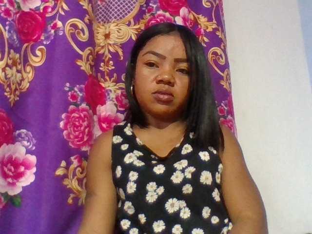 Elyah1a live cam on BongaCams