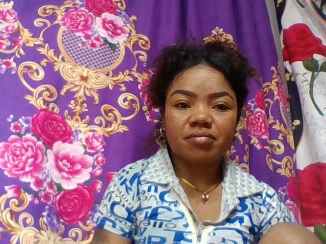 Elyah1a live cam on BongaCams