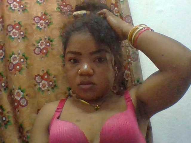 Elyah1a live cam on BongaCams