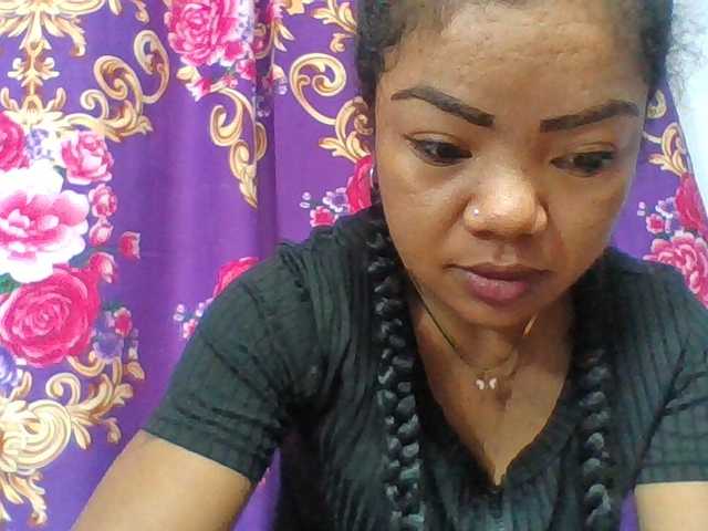 Elyah1a live cam on BongaCams