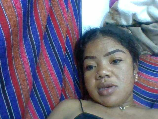 Elyah1a live cam on BongaCams