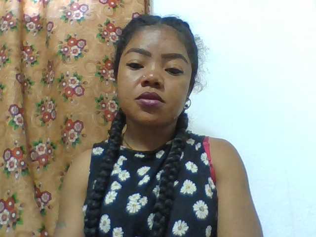 Elyah1a live cam on BongaCams
